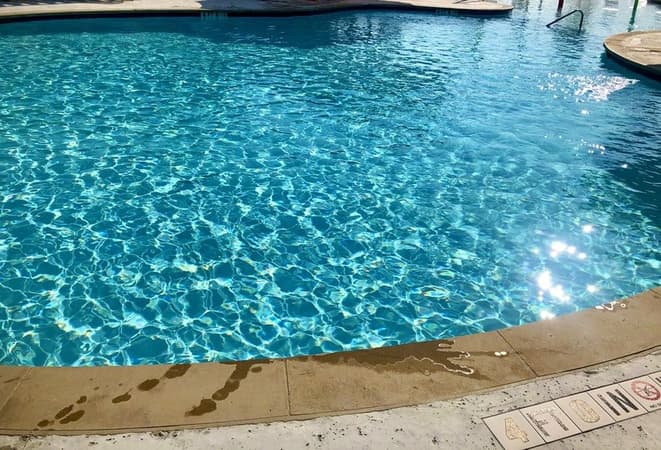 Commercial pool